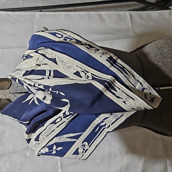 Leonard Accessories - LEONARD 100% silk scarf